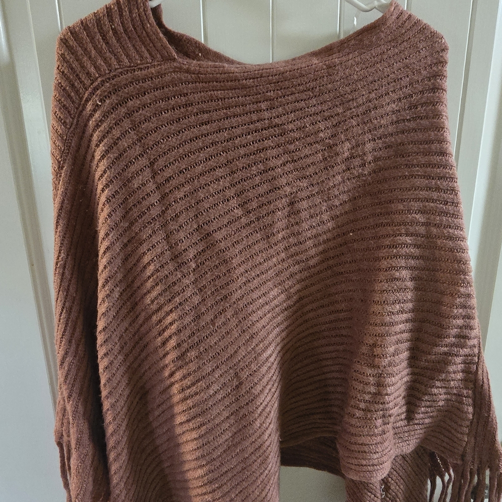 Cozy Knit Women's Sweater/shaw in Wine